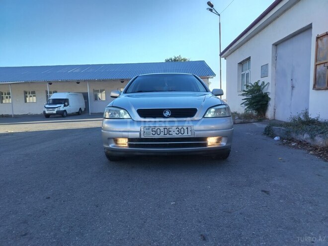 Opel Astra 1999, 180,000 km - 1.6 л - Şəki