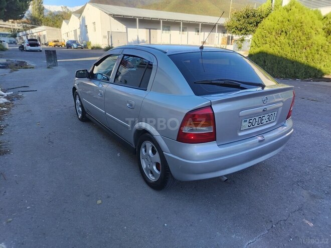Opel Astra 1999, 180,000 km - 1.6 л - Şəki
