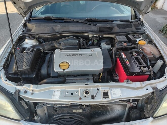 Opel Astra 1999, 180,000 km - 1.6 л - Şəki