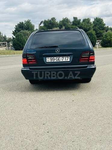 Mercedes E 220 2001, 420,000 km - 2.2 л - Bakı