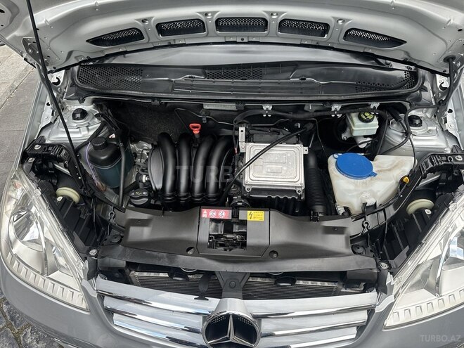Mercedes A 180 2010, 137,000 km - 1.7 л - Bakı