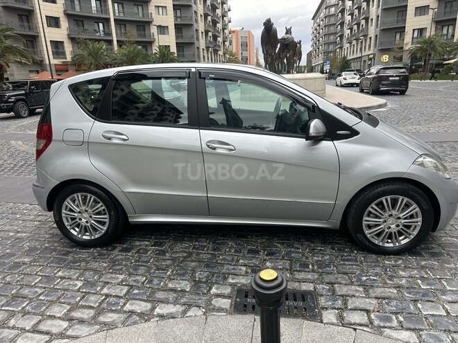 Mercedes A 180 2010, 137,000 km - 1.7 л - Bakı