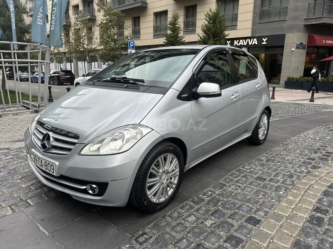 Mercedes A 180 2010, 137,000 km - 1.7 л - Bakı