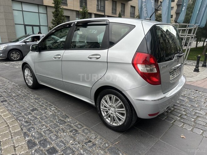 Mercedes A 180 2010, 137,000 km - 1.7 л - Bakı