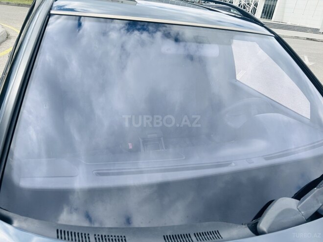 Mercedes E 220 2001, 420,000 km - 2.2 л - Bakı