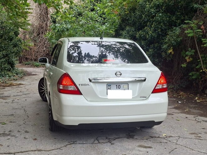 Nissan Tiida 2006, 234,600 km - 1.6 л - Bakı