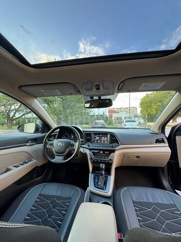 Hyundai Elantra 2018, 117,000 km - 2.0 л - Bakı