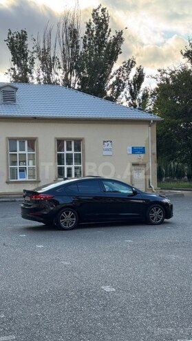Hyundai Elantra 2018, 117,000 km - 2.0 л - Bakı
