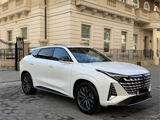 Changan  2025, 22,000 km - 1.5 l - Bakı