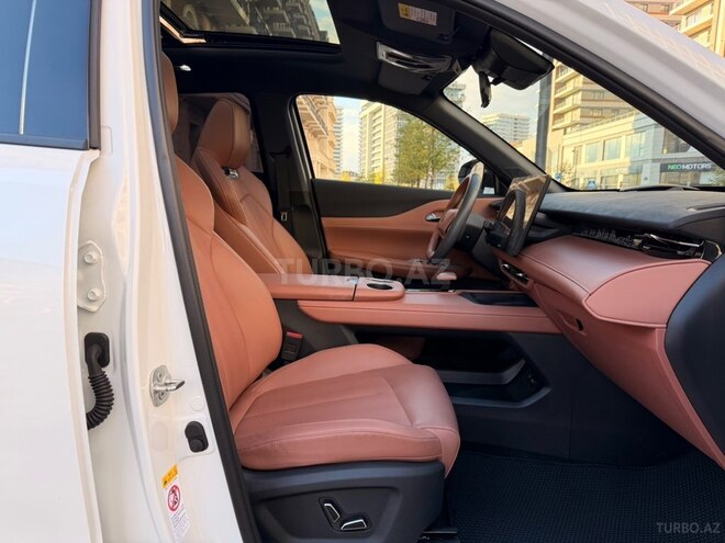 Changan  2025, 22,000 km - 1.5 l - Bakı