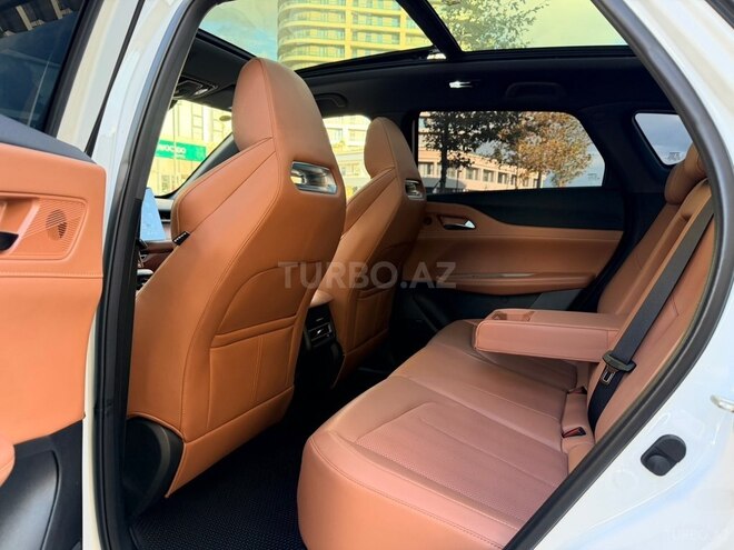 Changan  2025, 22,000 km - 1.5 l - Bakı