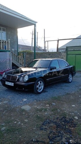 Mercedes E 220 1996, 345,500 km - 2.2 l - Goranboy