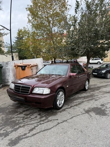 Mercedes C 180 1999, 358,000 km - 1.8 l - Bakı