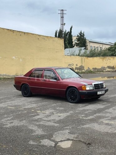 Mercedes 190 1991, 480,000 km - 1.8 l - Salyan