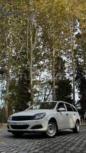 Opel Astra 2006, 500,000 km - 1.7 l - Yevlax