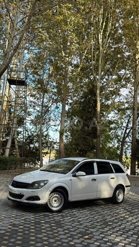 Opel Astra 2006, 500,000 km - 1.7 l - Yevlax