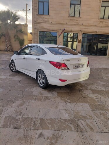 Hyundai Accent 2012, 235,326 km - 1.4 л - Bakı