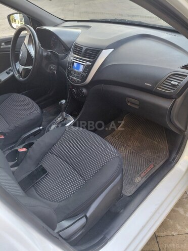 Hyundai Accent 2012, 235,326 km - 1.4 л - Bakı