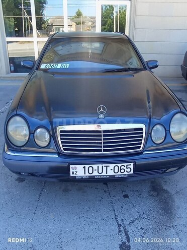 Mercedes E 220 1996, 562,378 km - 2.2 l - Bakı