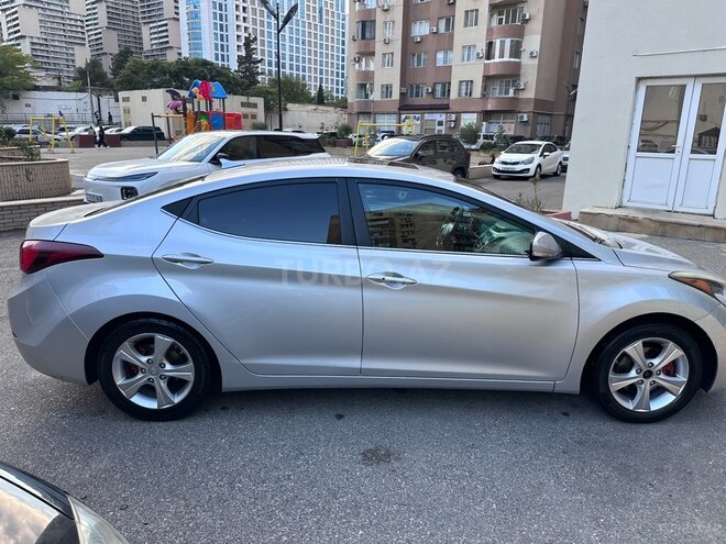 Hyundai Elantra 2015, 196,000 km - 1.8 л - Bakı