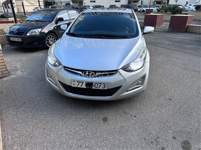Hyundai Elantra 2015, 196,000 km - 1.8 л - Bakı