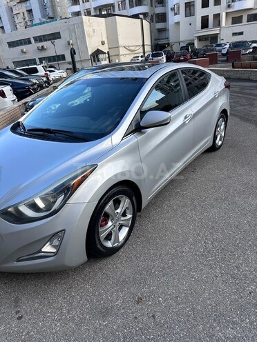 Hyundai Elantra 2015, 196,000 km - 1.8 л - Bakı