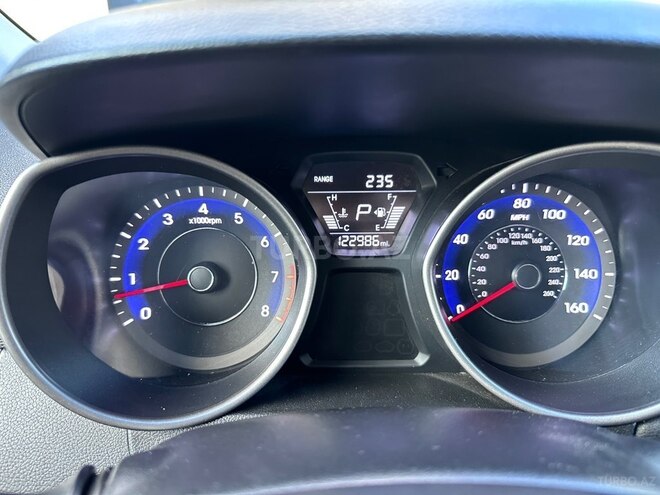 Hyundai Elantra 2015, 196,000 km - 1.8 л - Bakı