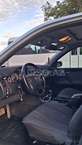 Mercedes E 220 2001, 340,000 km - 2.2 l - Tərtər