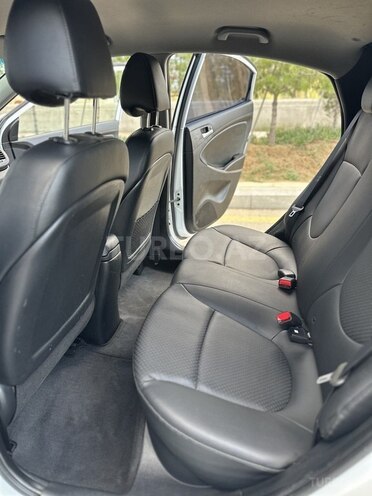 Hyundai Accent 2017, 130,000 km - 1.4 л - Bakı