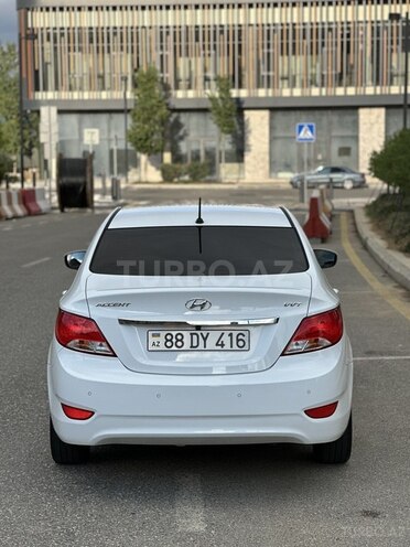 Hyundai Accent 2017, 130,000 km - 1.4 л - Bakı