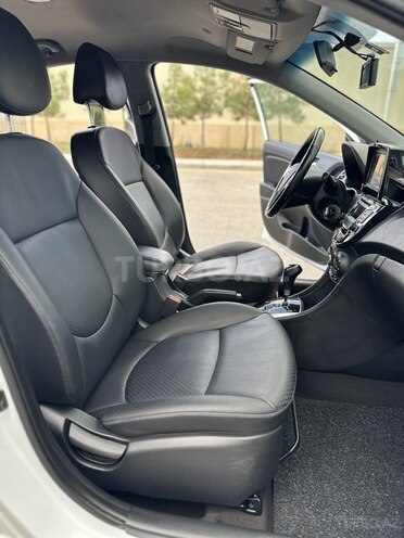 Hyundai Accent 2017, 130,000 km - 1.4 л - Bakı