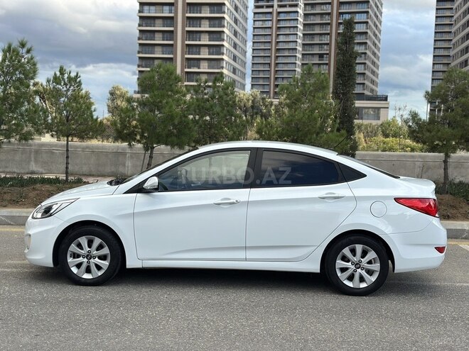 Hyundai Accent 2017, 130,000 km - 1.4 л - Bakı
