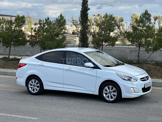 Hyundai Accent 2017, 130,000 km - 1.4 л - Bakı