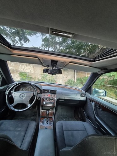 Mercedes C 250 1995, 425,000 km - 2.5 л - Bakı