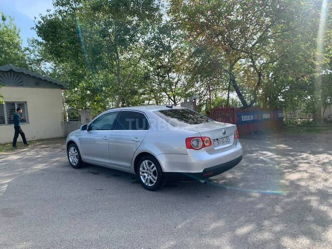 Volkswagen Jetta 2005, 394,481 km - 2.5 л - Hacıqabul