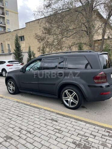 Mercedes GL 500 4MATIC 2009, 271,000 km - 5.5 л - Sumqayıt