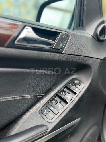 Mercedes GL 500 4MATIC 2009, 271,000 km - 5.5 л - Sumqayıt