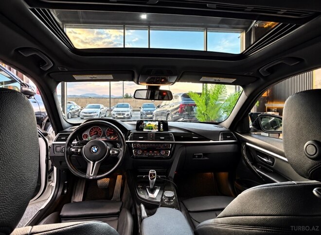 BMW 330 2017, 61,000 km - 2.0 л - Bakı
