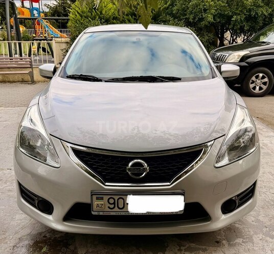 Nissan Tiida 2013, 135,464 km - 1.6 l - Bakı