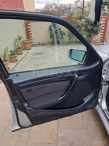 Mercedes C 220 2000, 340,868 km - 2.2 л - Bakı