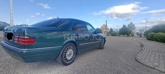 Mercedes E 280 1997, 295,784 km - 2.8 л - Xaçmaz