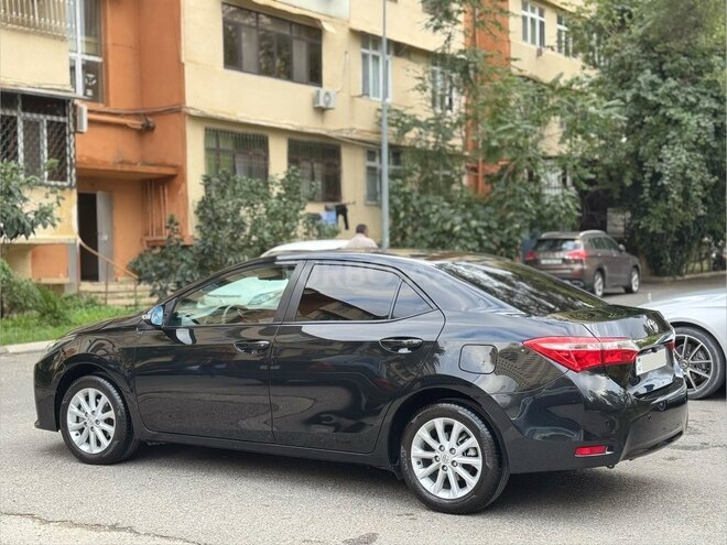 Toyota Corolla 2016, 155,000 km - 1.6 л - Bakı