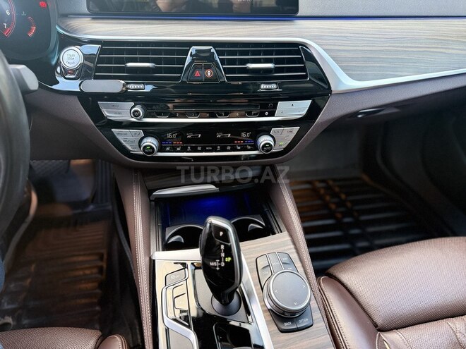 BMW 530 2019, 131,350 km - 2.0 л - Bakı