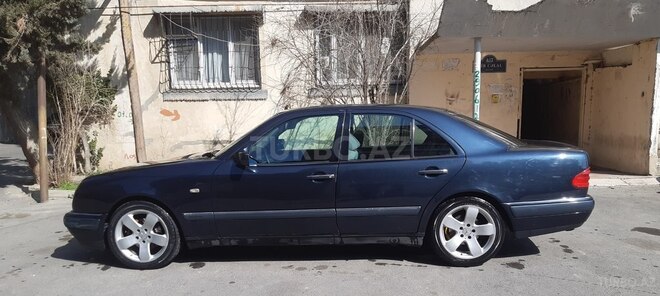 Mercedes E 200 1998, 420,000 km - 2.0 л - Bakı