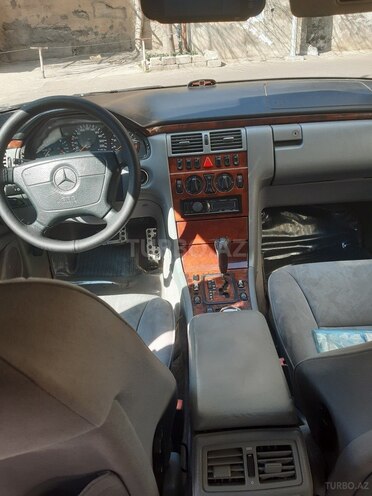 Mercedes E 200 1998, 420,000 km - 2.0 л - Bakı