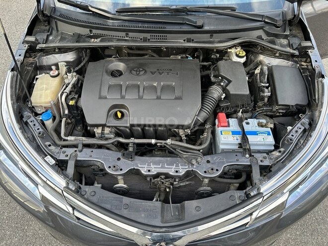 Toyota Corolla 2017, 144,400 km - 1.6 л - Bakı