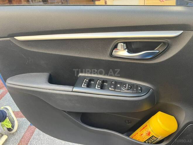 Kia Rio X-Line 2021, 63,360 km - 1.6 л - Bakı