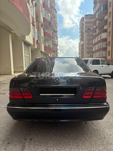 Mercedes E 240 2000, 356,000 km - 2.4 л - Bakı