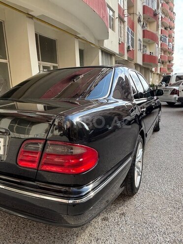 Mercedes E 240 2000, 356,000 km - 2.4 л - Bakı
