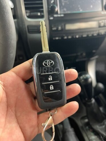 Toyota Land Cruiser Prado 2007, 197,000 km - 2.7 л - Bakı